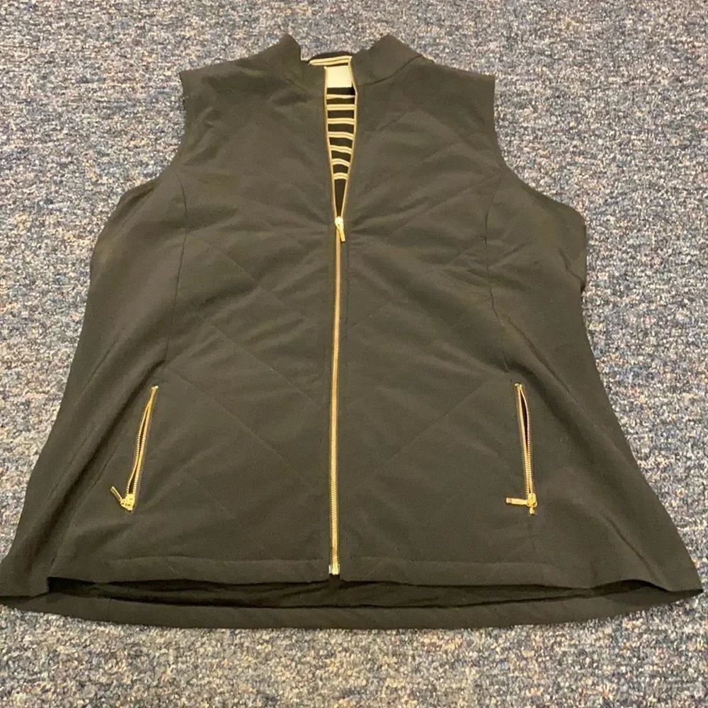 Chico’s Vest sz. 2